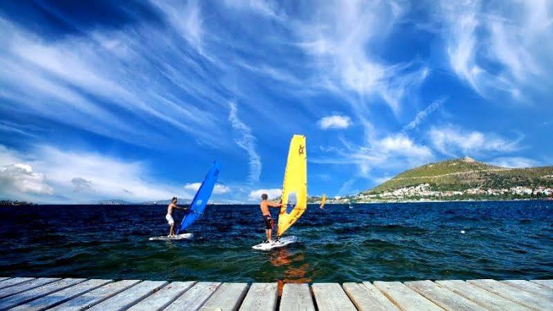 Villa Fokai Hotel Yenifoca Zewnętrze zdjęcie