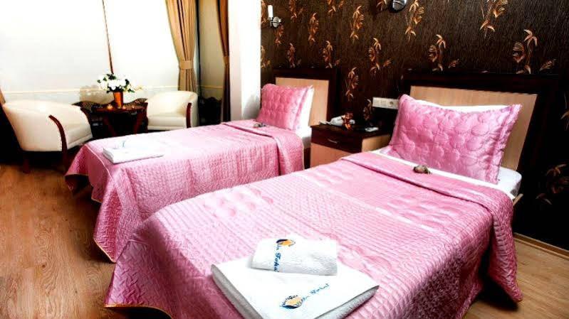 Villa Fokai Hotel Yenifoca Zewnętrze zdjęcie